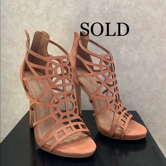 SOLD - Picture 1 of 6